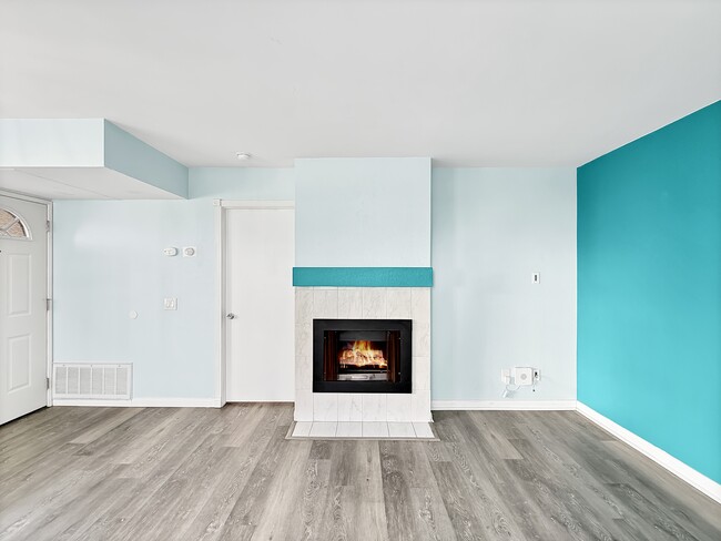 Building Photo - 13316 Caminito Ciera