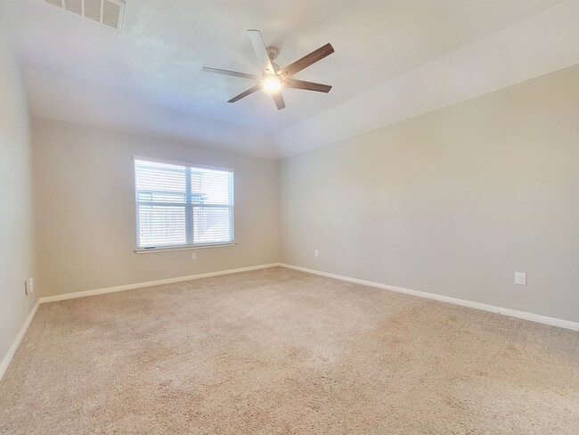 Building Photo - 1308 Fairhaven Gtwy