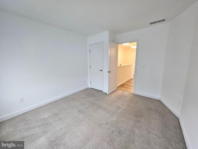 Building Photo - 73 Medal Way