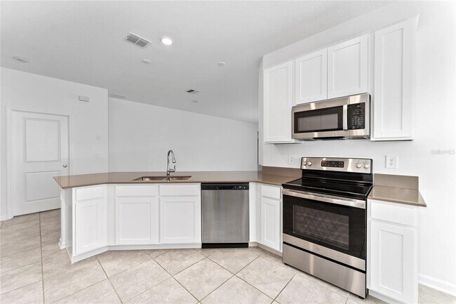 Building Photo - 860 Daring Dr