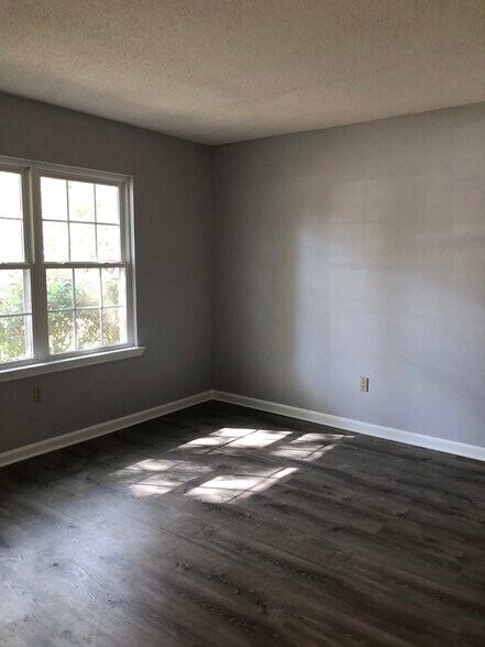 Front bedroom - 6524 Snowy Egret Trl