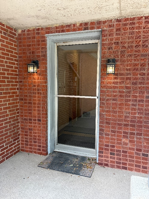 Building Photo - 1000 Melrose Ave