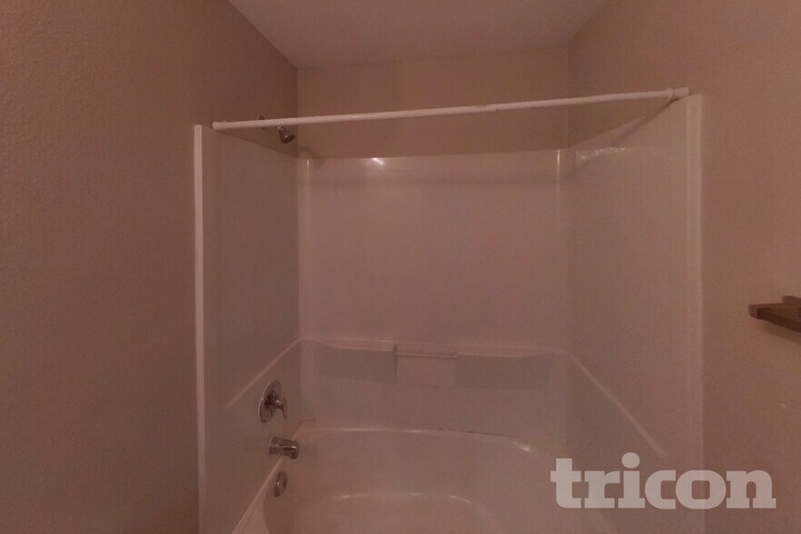 Building Photo - 1228 Sweetgum Dr