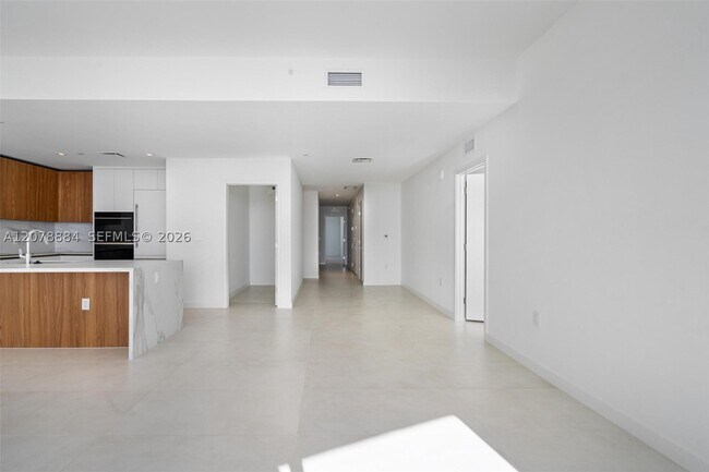 Building Photo - 1400 Biscayne Blvd