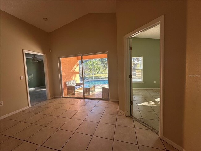 Building Photo - 17432 Woodcrest Way