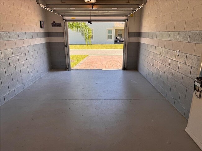 Building Photo - 9089 Mellow Coral St