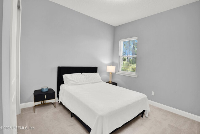 Building Photo - 176 Settler's Landing Dr