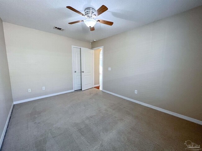 Building Photo - 702 Mozingo Ln