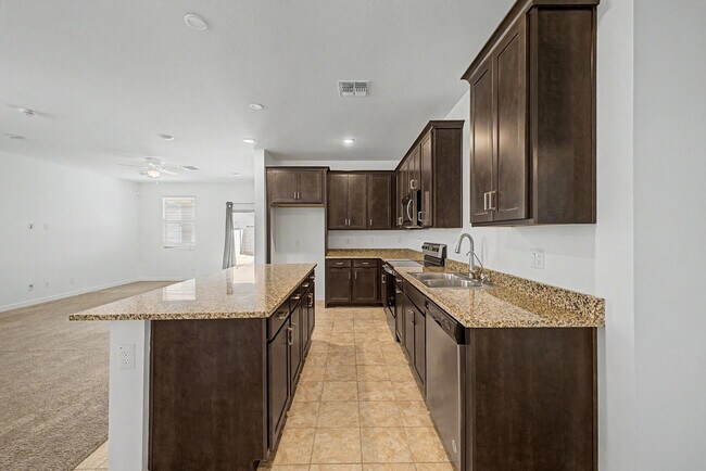 Building Photo - 10519 W Atlantis Wy