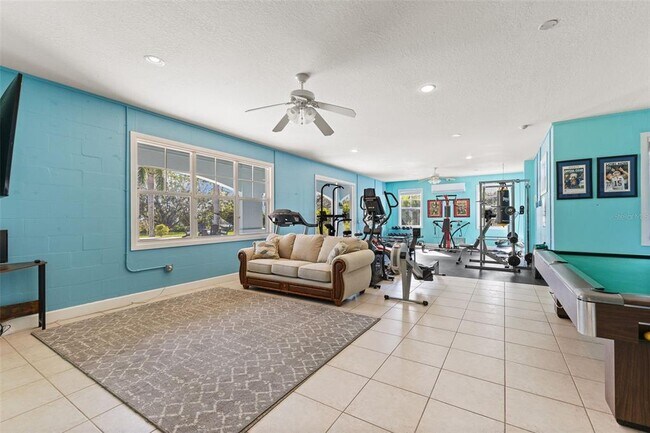 Building Photo - 450 Bayshore Dr