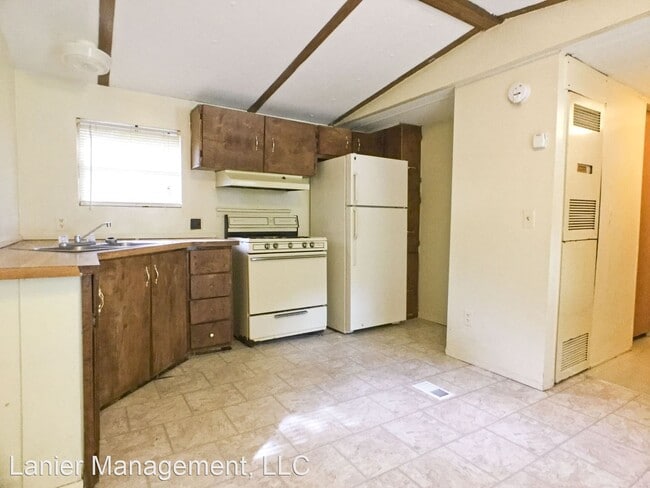 Building Photo - 2 br, 1 bath House - 1717 Grove Point Road...