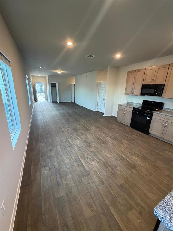 Building Photo - 2708 Towy Rd