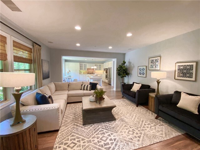 Building Photo - 18 Via Armilla