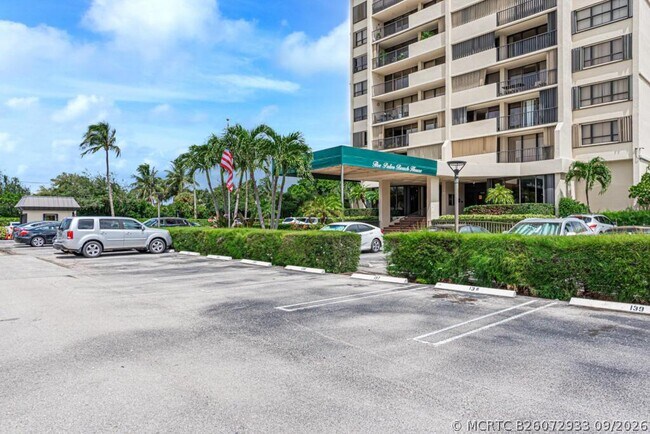 Building Photo - 5600 N Flagler Dr