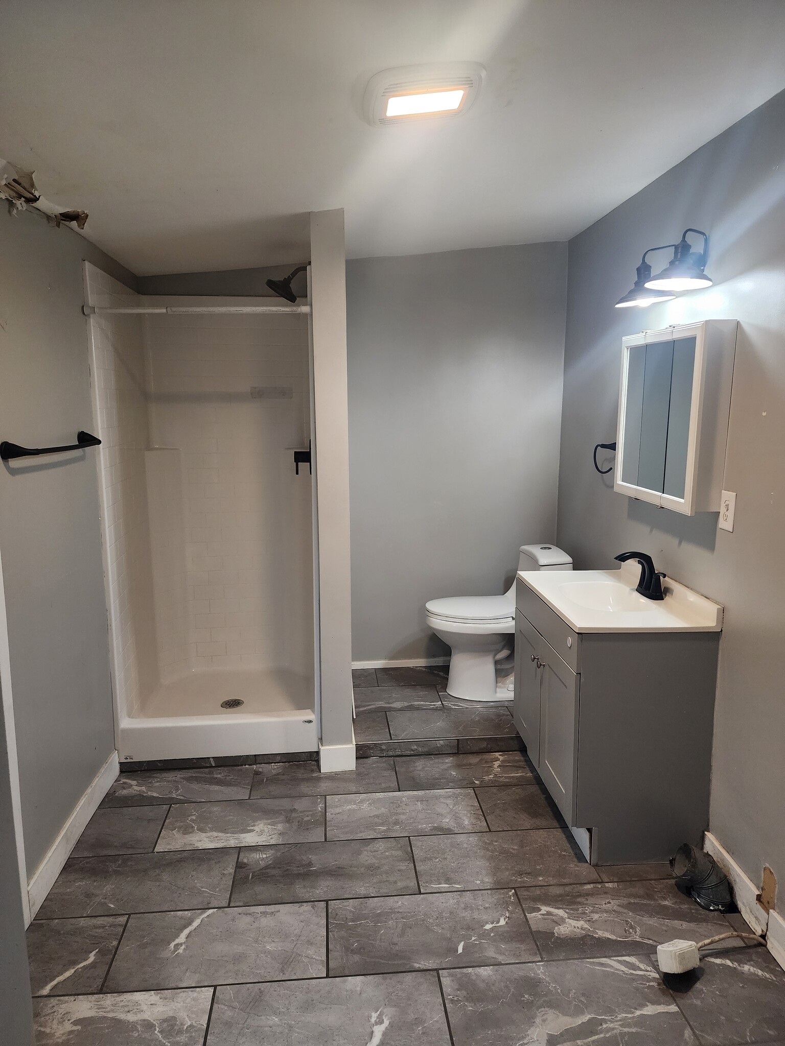 Building Photo - 2744 Pinard St