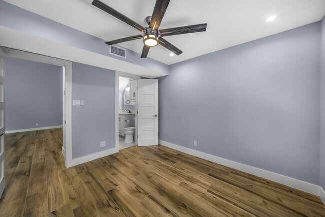 Building Photo - 1913 Lightsey Rd