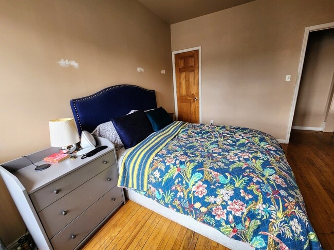 Building Photo - 2218 N St Louis Ave