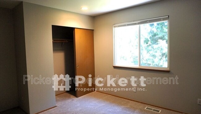 Building Photo - 12443 Mt Worthington Loop NW