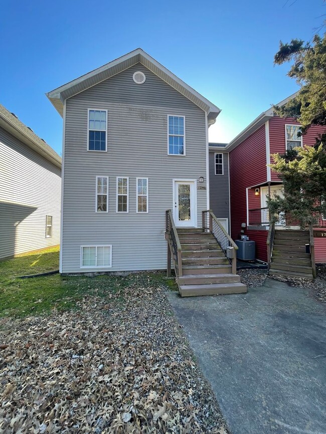 Building Photo - Pemiscot Town Homes