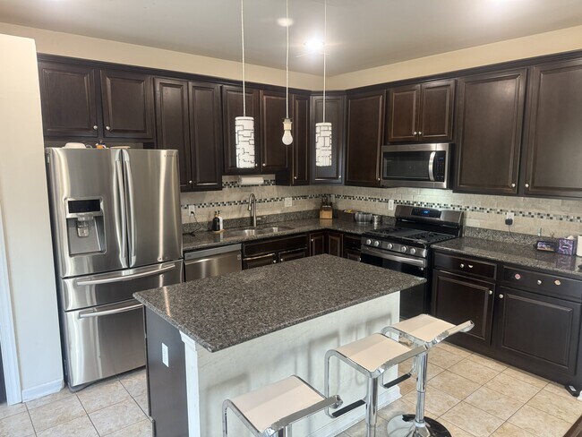 Building Photo - 60 Andrews Way