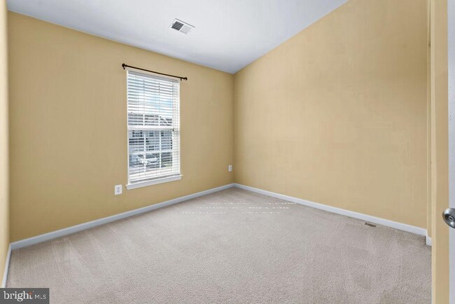 Building Photo - 7550 Maidenhead Dr