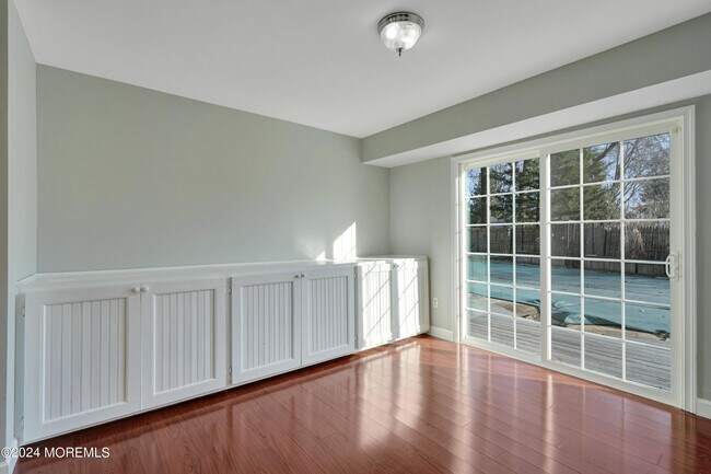 Building Photo - 22 Brookside Ct