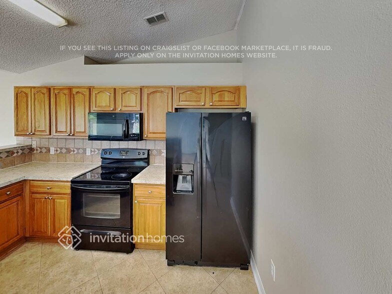Building Photo - 1407 Kissimmee Ct
