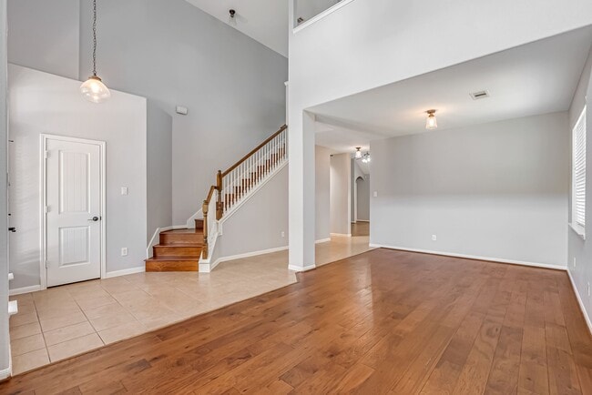 Building Photo - 146 Black Swan Pl