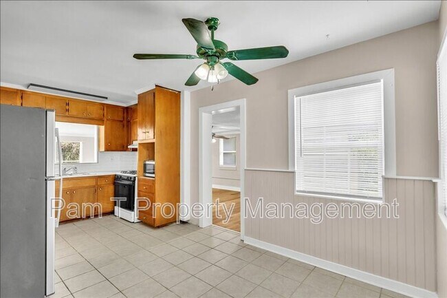 Building Photo - 9159 Ferguson Ave
