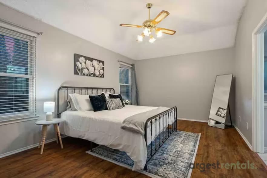 Building Photo - 4143 Norway Ln