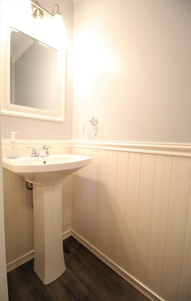 Building Photo - Renovated Single Family Home in the Heart ...