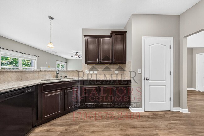 Building Photo - 7329 Sorrel Ct