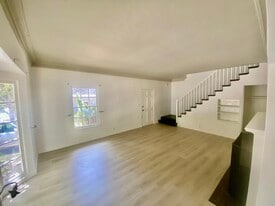 Building Photo - 10461 Ashton Ave