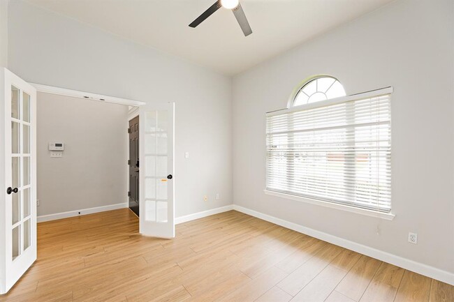 Building Photo - 1816 White Indigo Trail