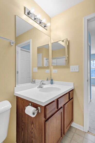 Building Photo - 573 Telluride Dr