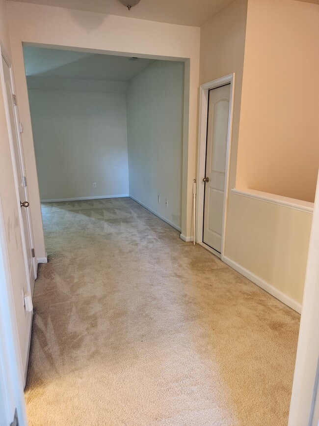 Building Photo - 7224 Terregles Dr