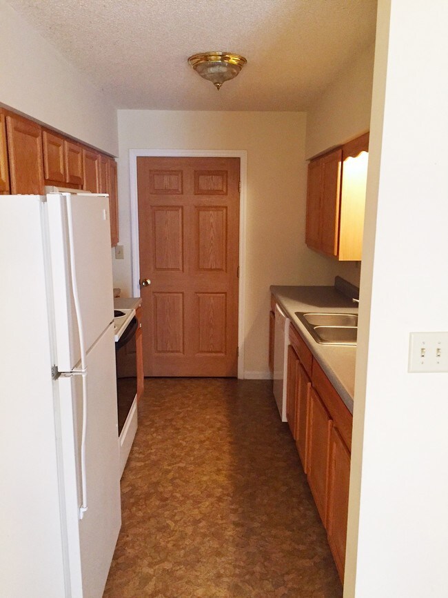 Woods Edge Apartments Clifton Park, NY Apartment Finder