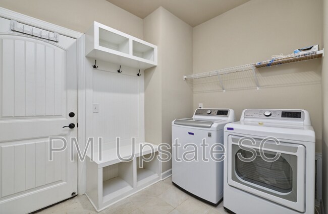 Building Photo - 2310 Ditton Ct