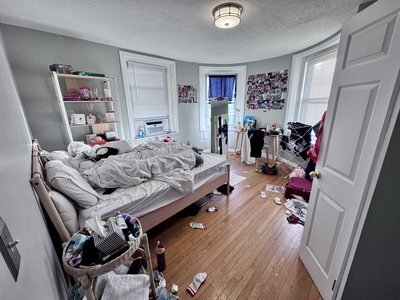 Building Photo - 874 Beacon St