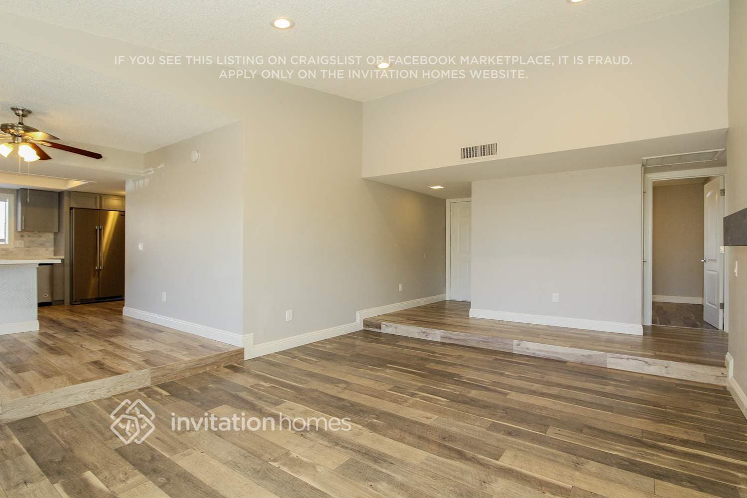 Building Photo - 15830 N 59th Dr