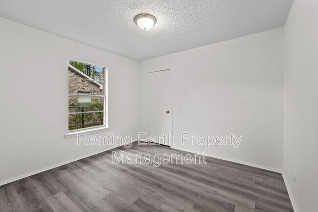 Building Photo - 6140 Cherry Hill Rd