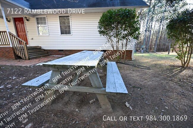 Building Photo - 7122 Ramblewood Dr