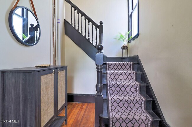 Building Photo - 28 Manning Blvd