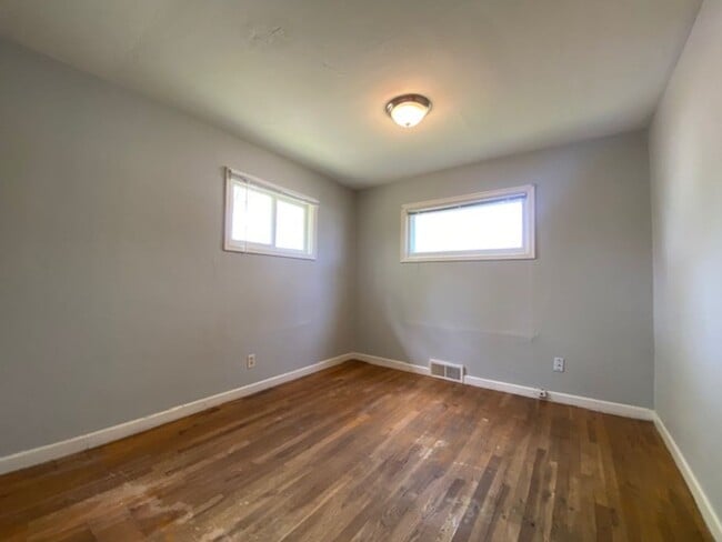 Building Photo - Feels Like A Little Bit of Country - 1+BR ...