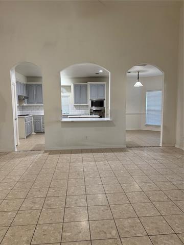 Building Photo - 5817 Mulvane Dr