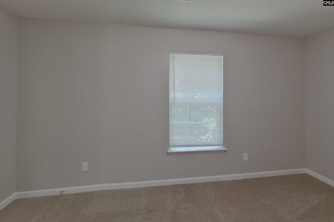 Building Photo - 121 Eagle Pointe Dr