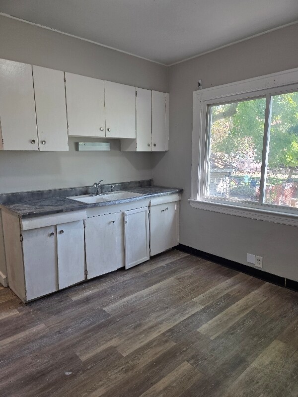 Building Photo - 10626 Thrush Ave