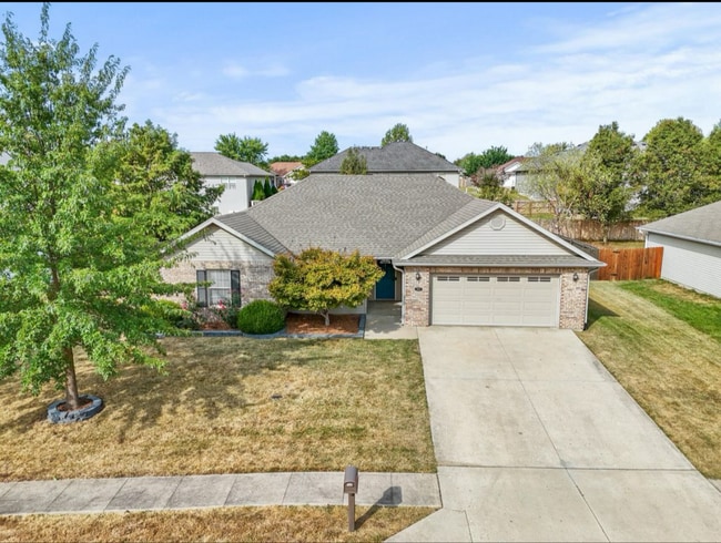 Building Photo - 3905 Jungle Tree Dr