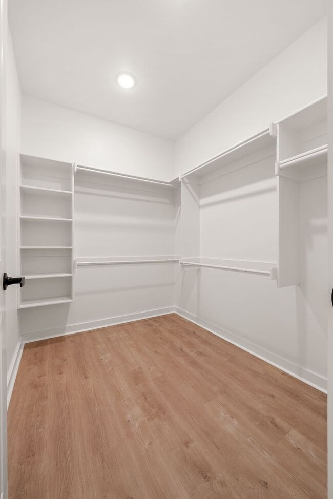 Building Photo - 8700 Cantera Dr