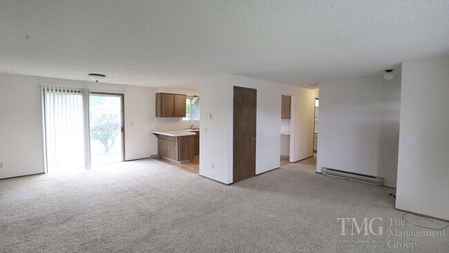 Building Photo - 3283 Addy St